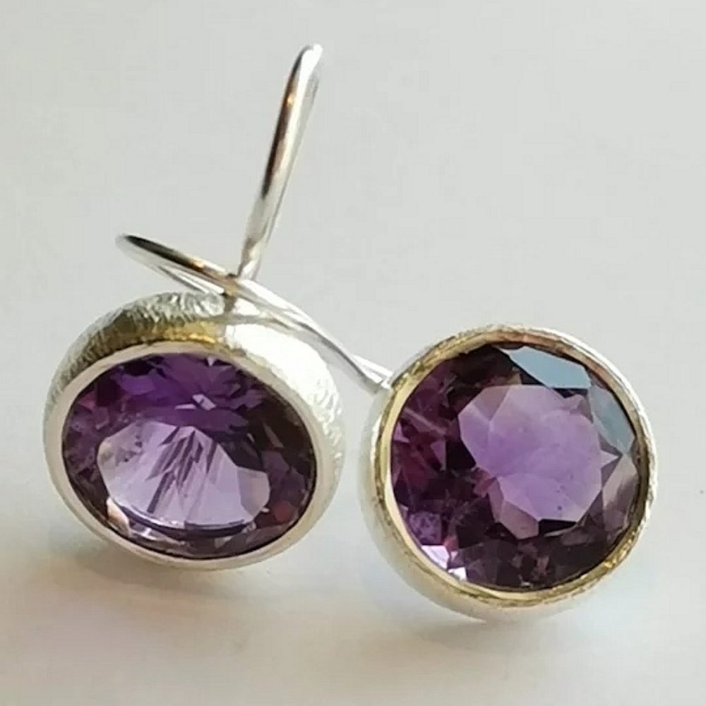 Brushed sterling silver round amethyst drop earrings 🆕 - Picture 2 of 9